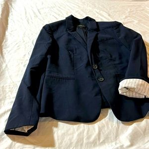 Ann Taylor navy blue blazer women’s size 6P.